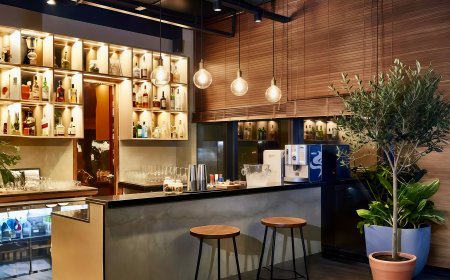 Holiday Inn Bengaluru Racecourse relaunches Glass Kitchen & Bar with a coastal-focused culinary identity