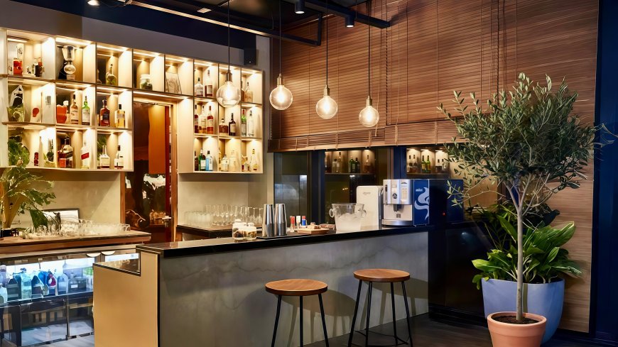 Holiday Inn Bengaluru Racecourse relaunches Glass Kitchen & Bar with a coastal-focused culinary identity